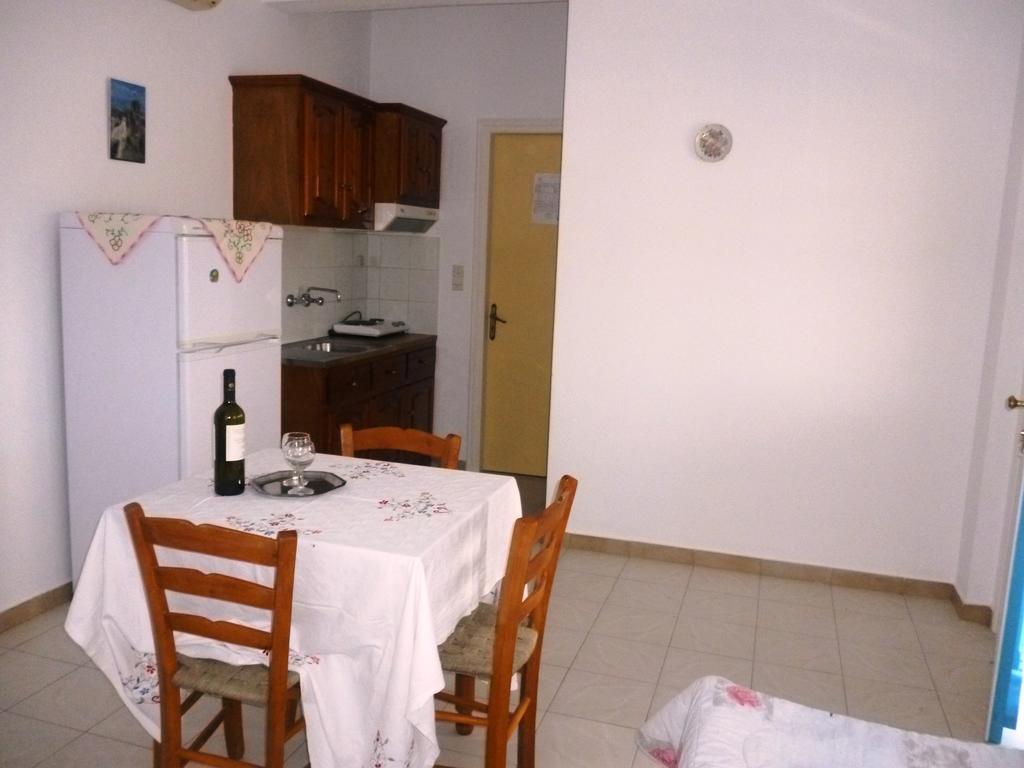 Apartments Jota Μαραθόκαμπος Δωμάτιο φωτογραφία